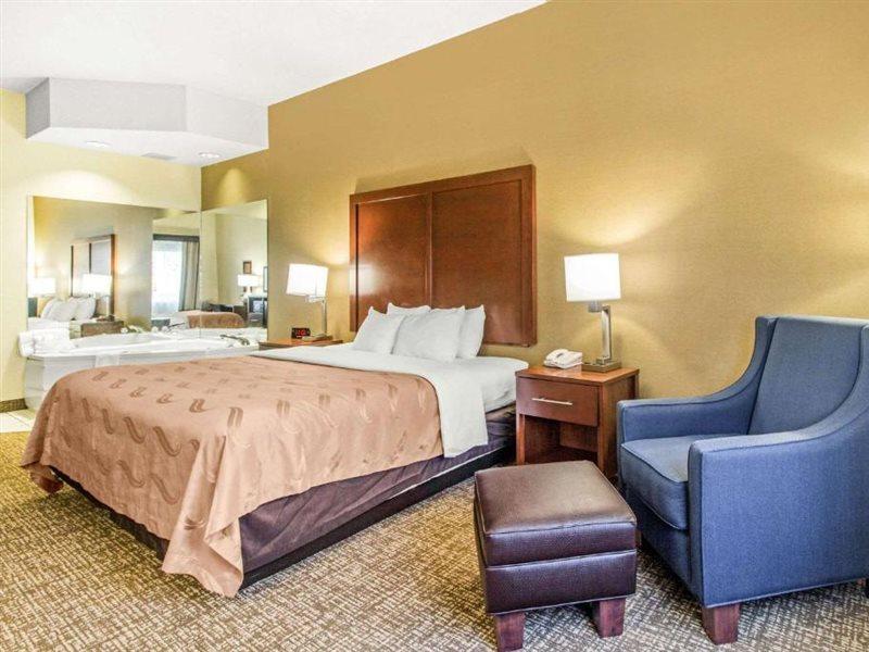 Quality Suites Corbin Esterno foto