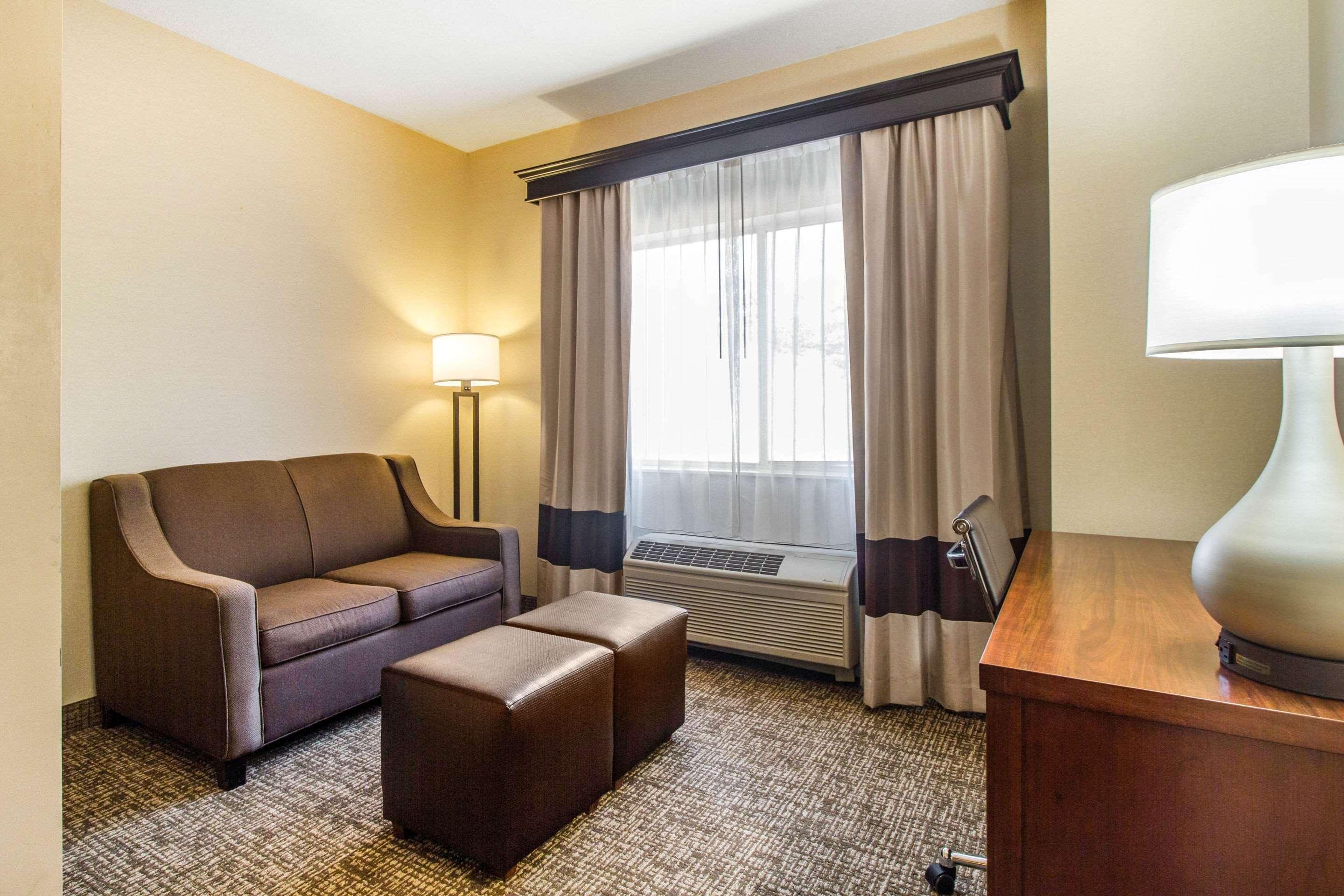 Quality Suites Corbin Esterno foto